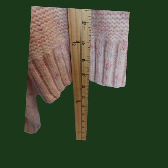 Jessica simpson sweater over size cropped cable stitch size Xs - Picture 6 of 8